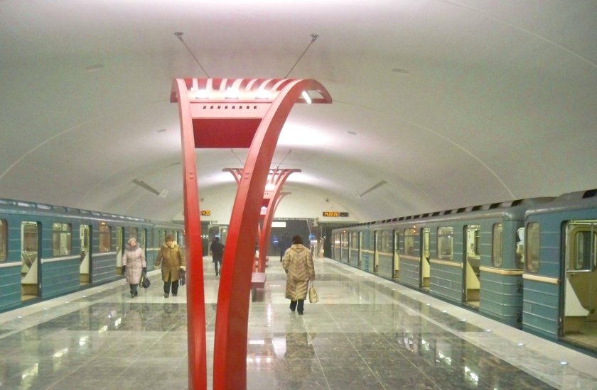 Станция метро алма атинская