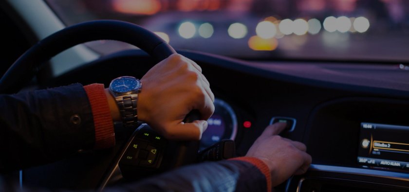 Водитель со спины