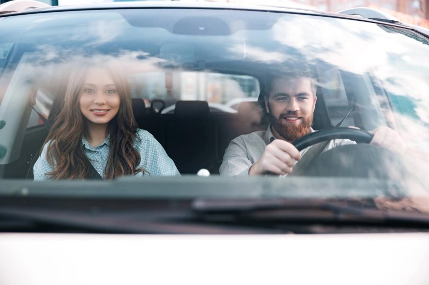 Мужчина за рулем