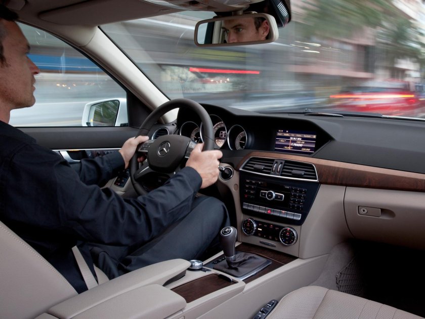 Mercedes Benz c class w204 салон