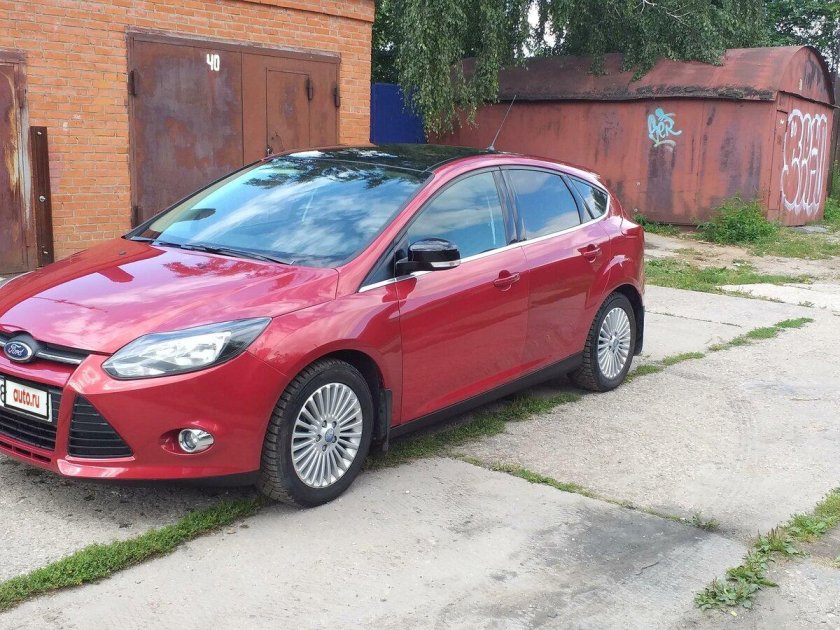 Красный форд фокус