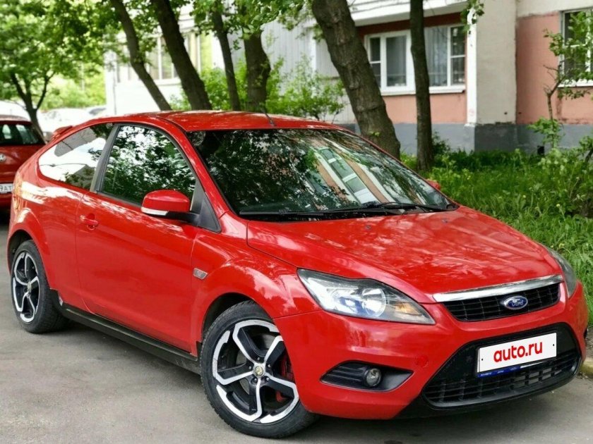 Ford Focus 2 красный