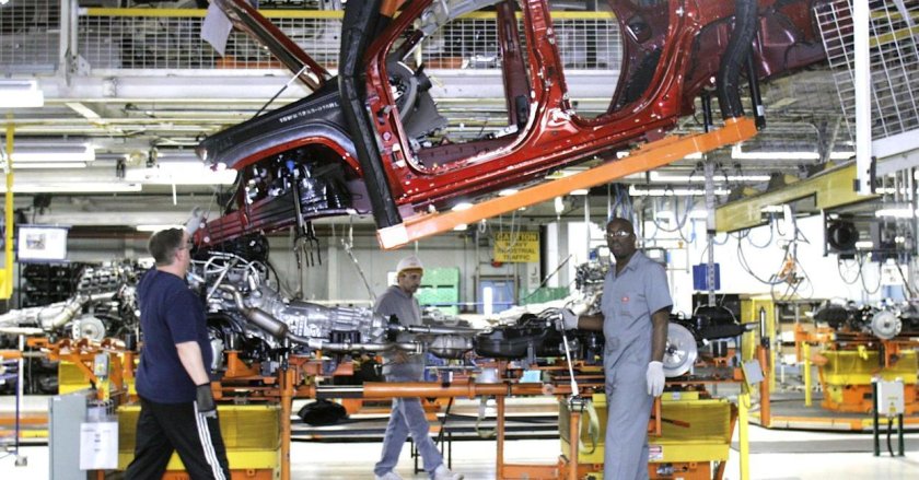 Завод Дженерал Моторс в Детройте