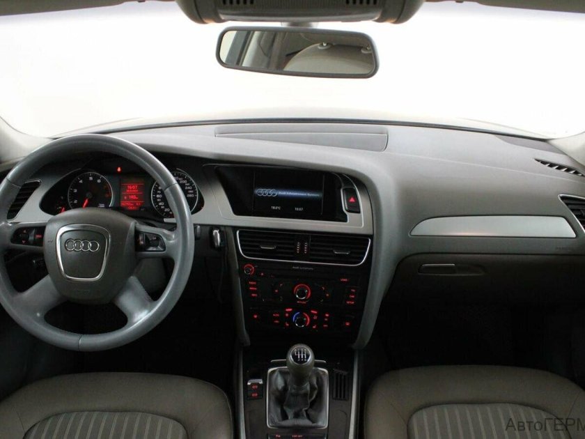 Audi a4 2009 салон