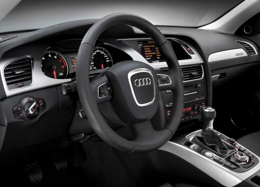 Audi a4 2009 салон