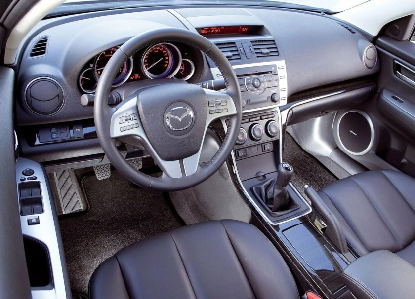 Mazda 6 GH 2007 салон