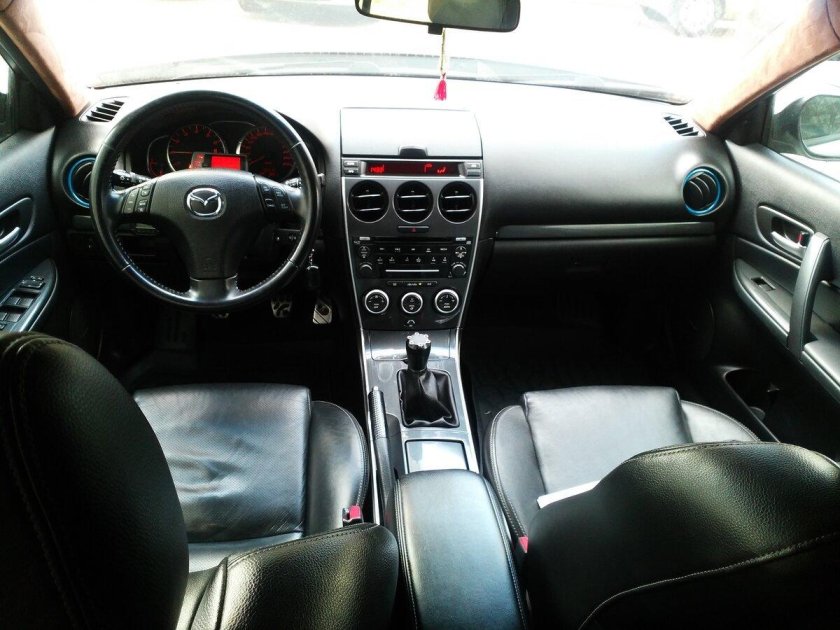 Mazda 6 MPS салон