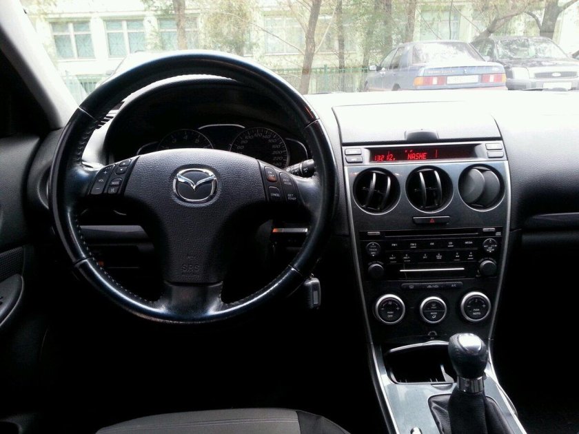 Mazda 6 2003