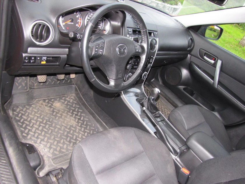 Mazda 6 2007 салон
