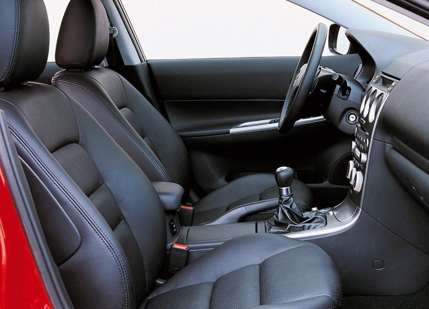 Мазда 6 gg универсал салон