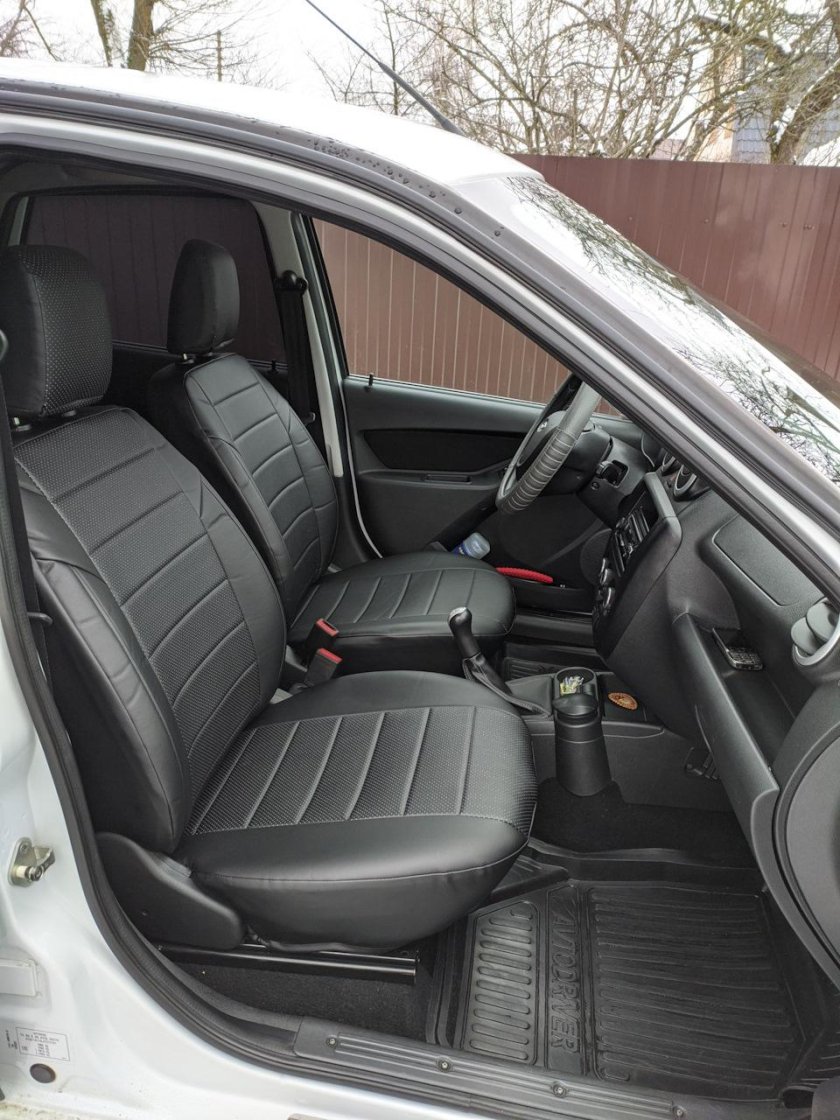 Чехлы на гранту лифтбек