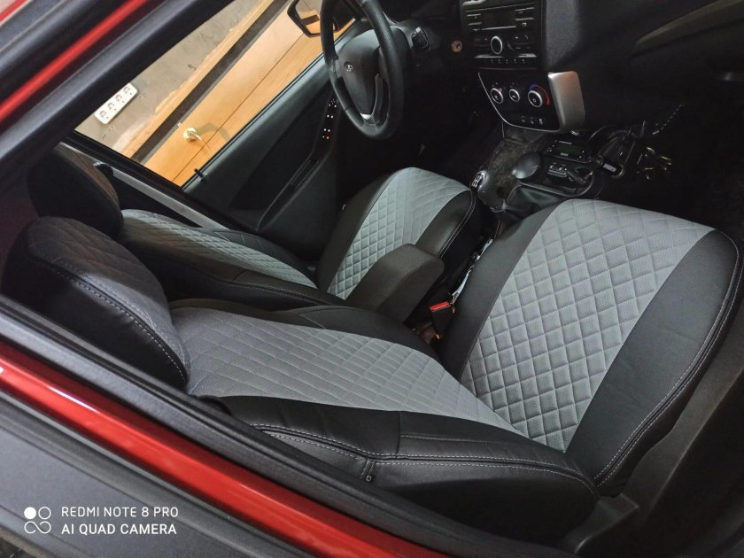 Чехлы на Лада Гранта лифтбек 2023