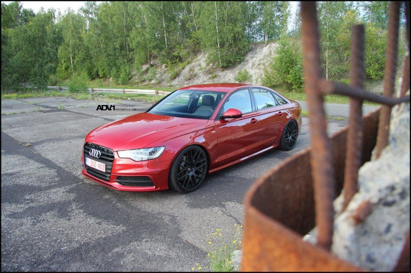 Audi a6 красная