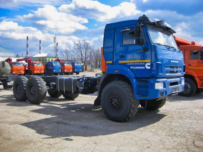 Седельный тягач камаз