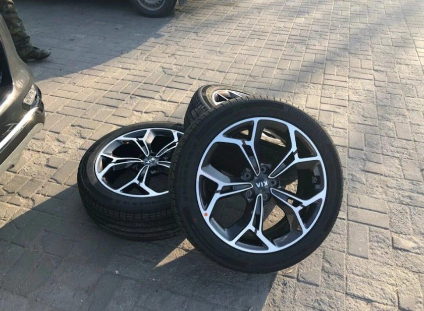 Kia Sportage диски r19