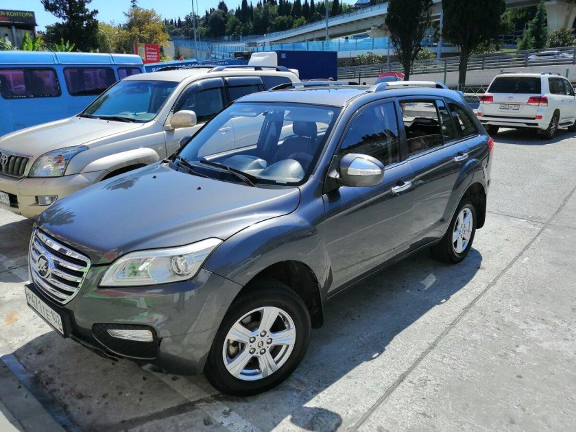 Лифан серый