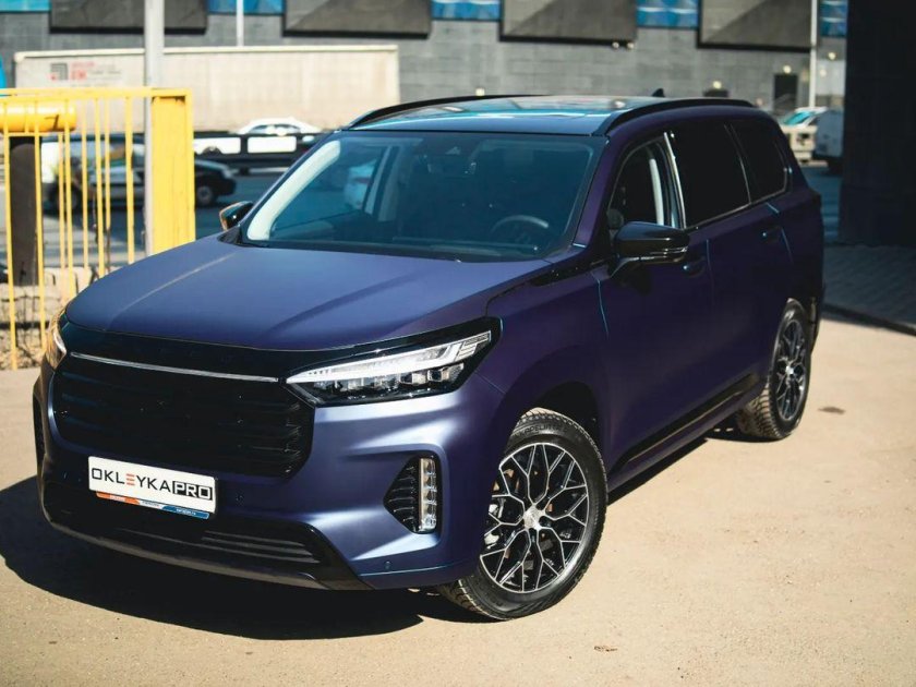 Синий матовый китайский кроссовер