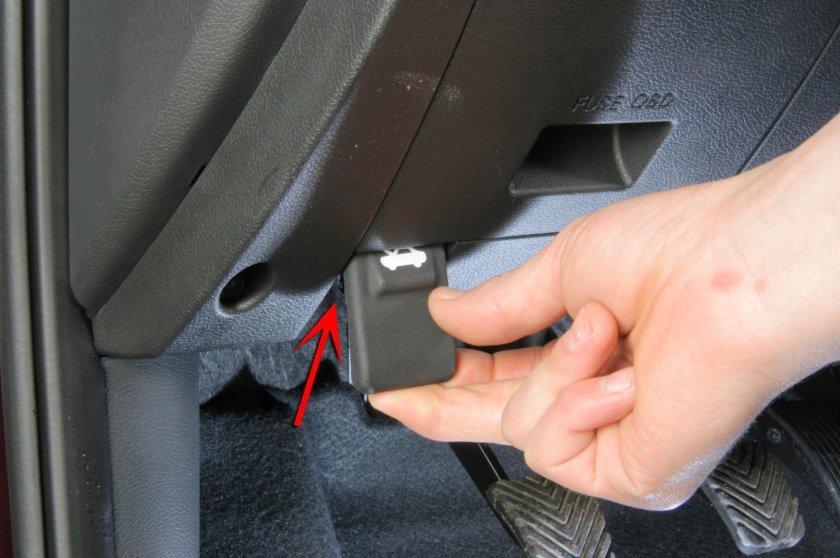 Рычаг капота Hyundai Solaris