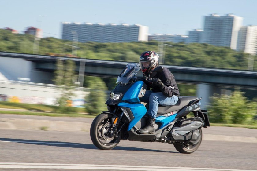 Скутер BMW C 400 X