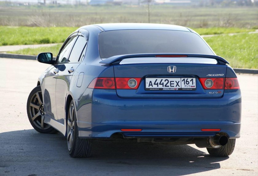 Хонда Аккорд 7 зад