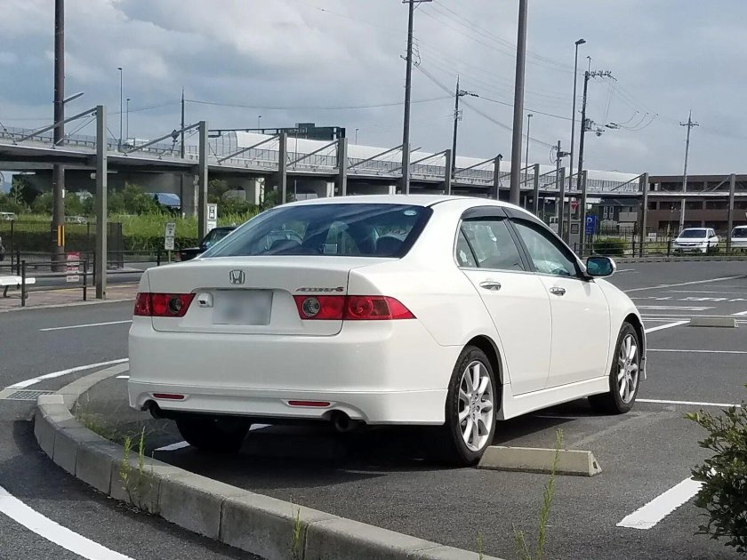 Honda Accord cl9