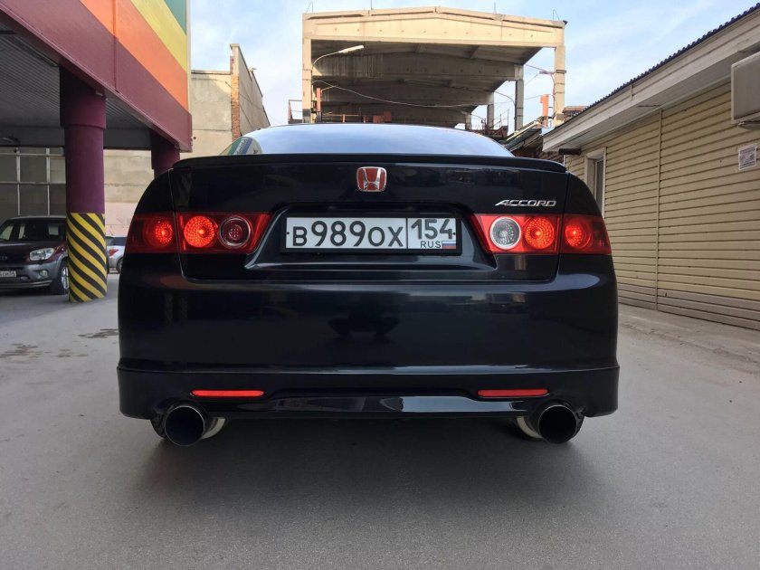 Honda Accord 7 сзади