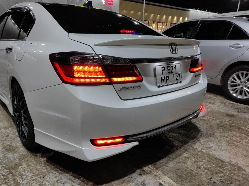 Хонда Accord 2013 сзади