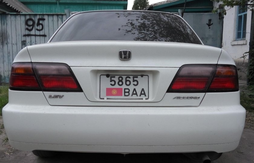 Accord 6 сзади