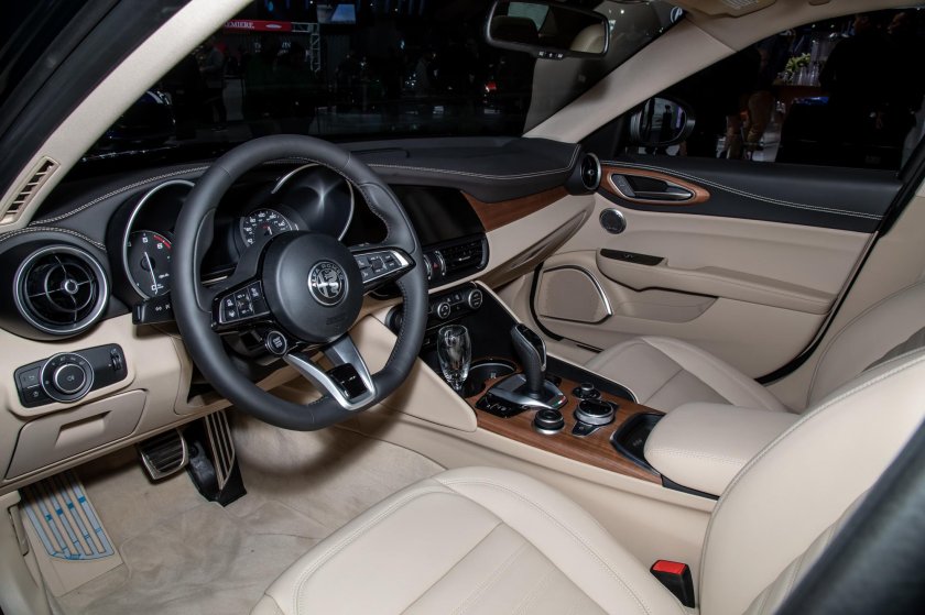 Alfa Romeo Stelvio 2020