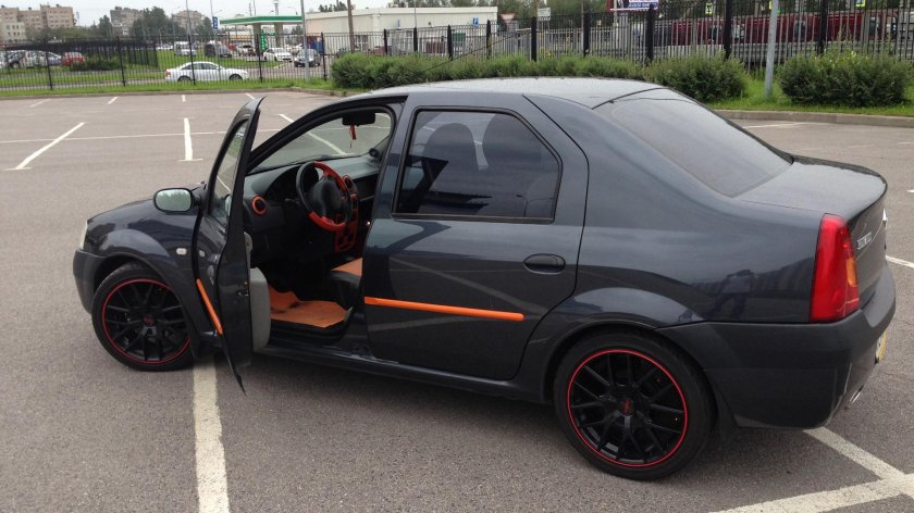 Тюнингованный Логан 1