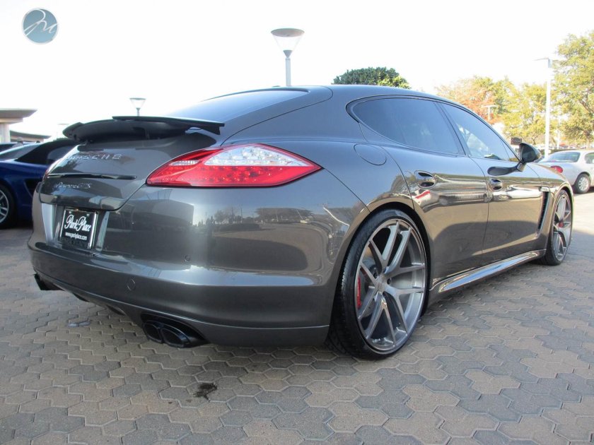 Porsche Panamera r22