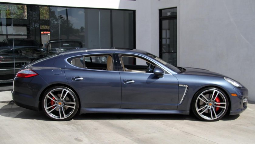 Porsche Panamera Turbo 2010