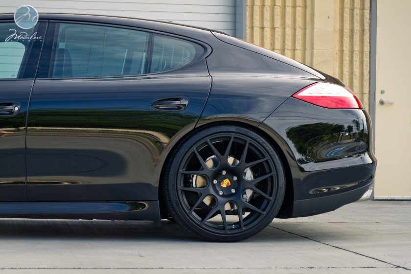 Porsche Panamera r22