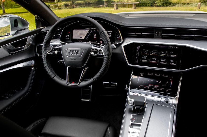 Audi a7 Sportback 2019 салон