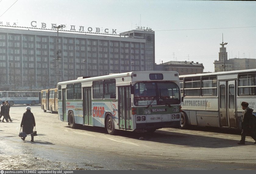 ЛИАЗ 677 90е годы