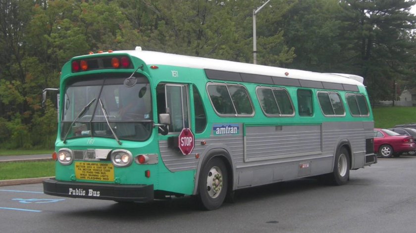 GMC Bus 1986