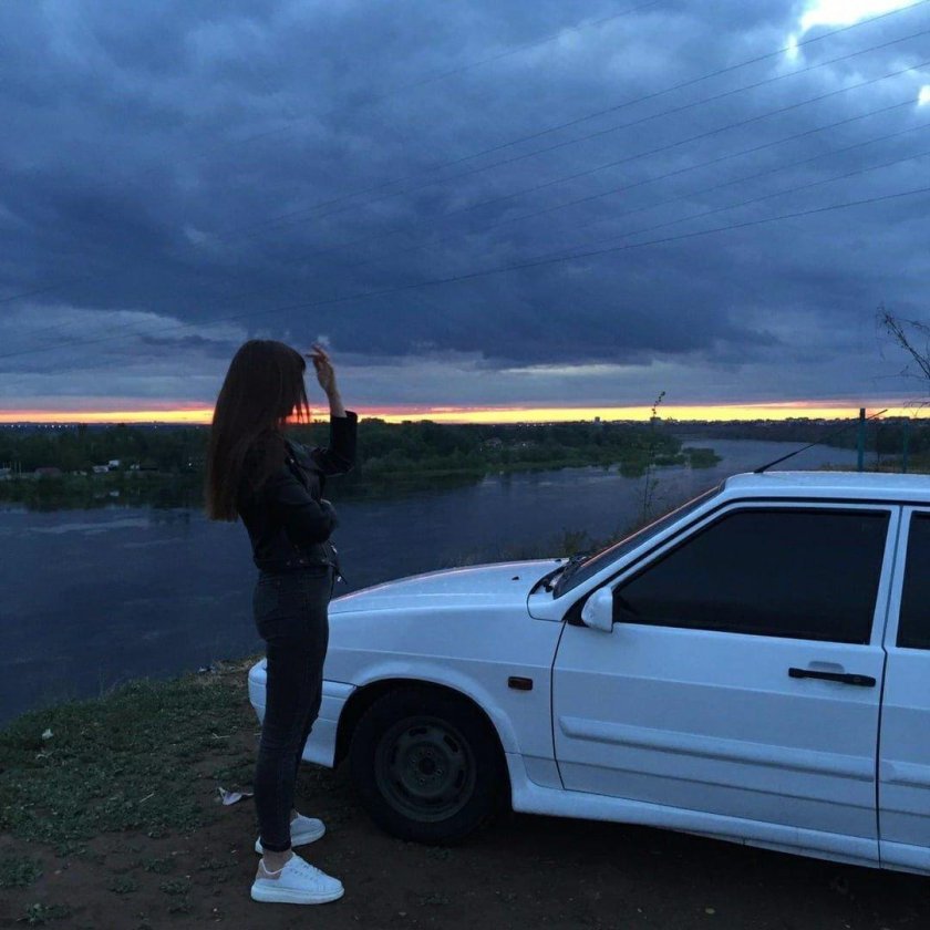 ВАЗ 2114 белая ночью