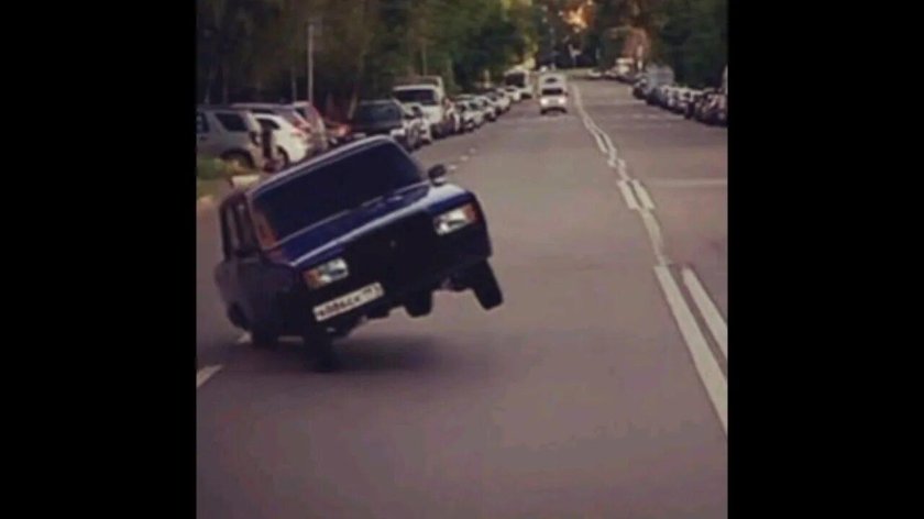 Когда я куплю машину я посажу туда тех с кем ходил пешком