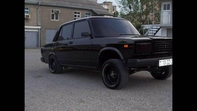 ВАЗ 2107 черный AZELOW