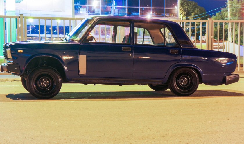 ВАЗ 2107 AZELOW