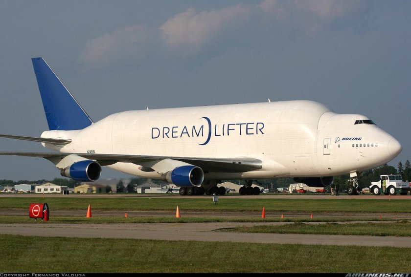 Боинг 747 грузовой