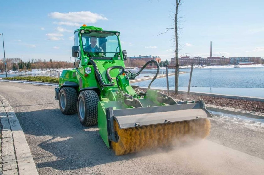 Щетка трактора Авант