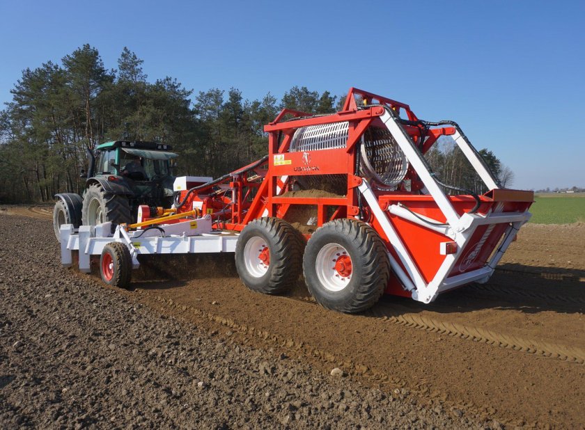 Камнеуборочная машина УКП-07