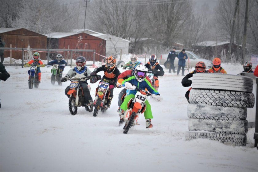 Соревнования по мотокроссу
