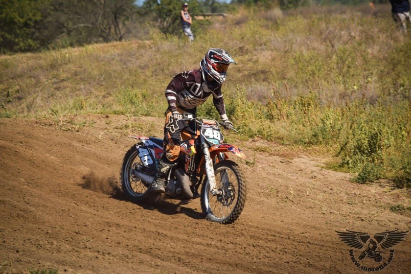 Соревнования по мотокроссу