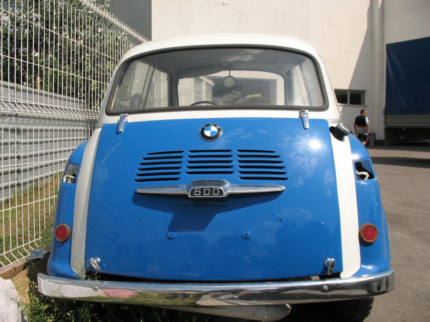 BMW 600