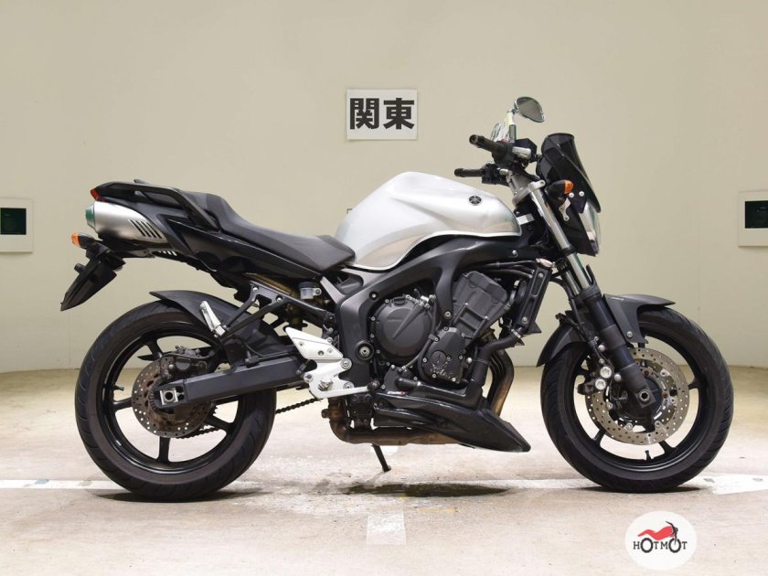 Suzuki v Strom 650 2013