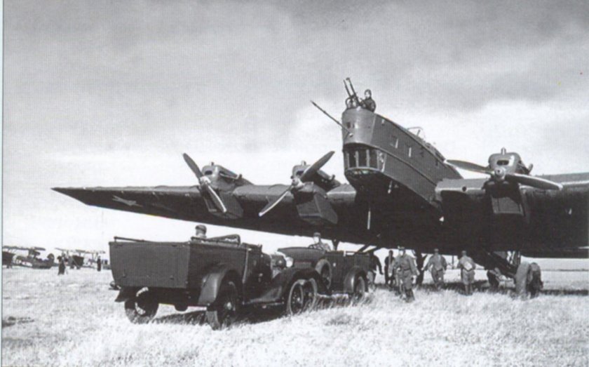 ТБ-3 бомбардировщик