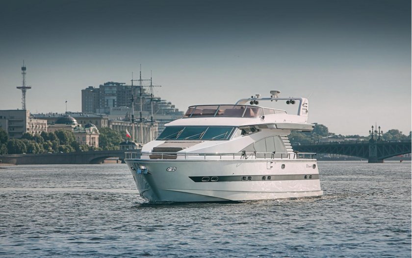 Яхта элеганс 65