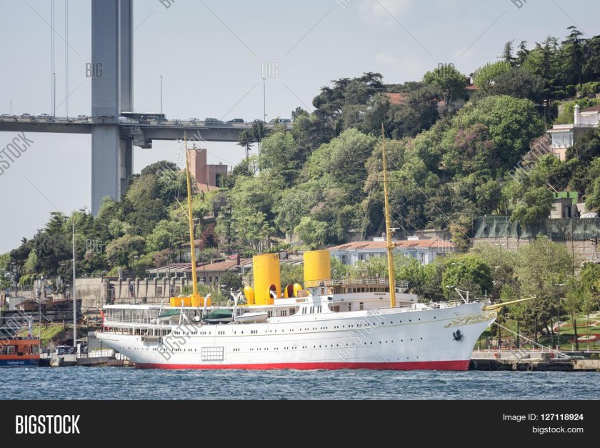 Savarona где пришвартована